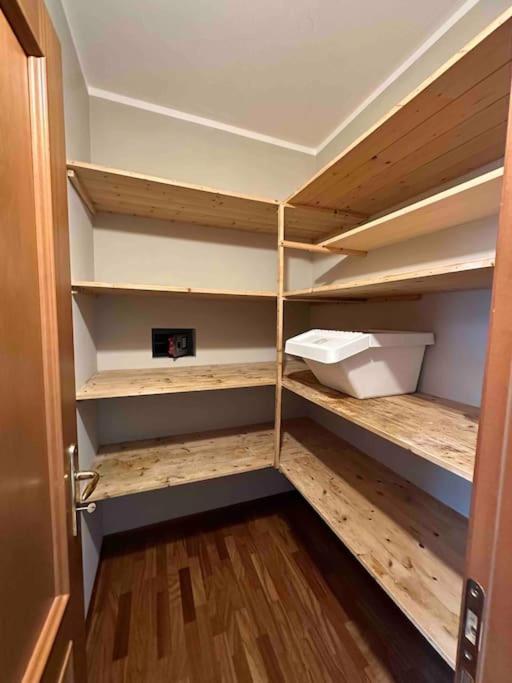 Nicola Apartment ลุคคา ภายนอก รูปภาพ
